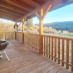 5 Person In Lonevag-by Traum
