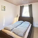5 Person In Lonevag-by Traum Lonevåg